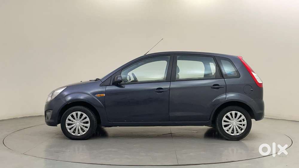 Ford Figo Petrol ZXI, 2013, Petrol