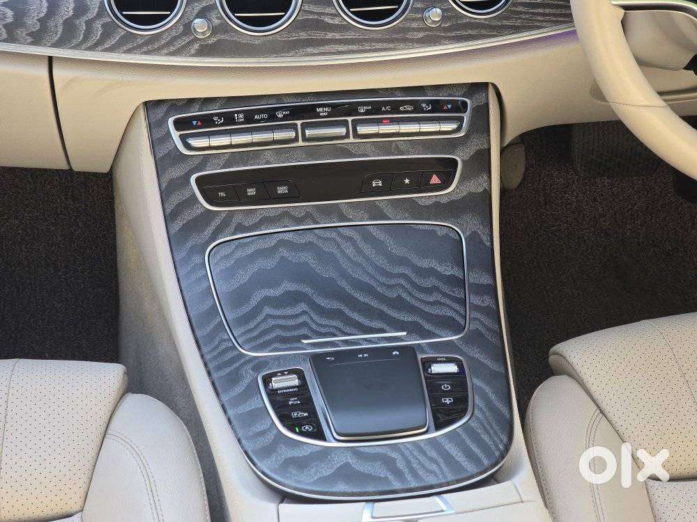 Mercedes-benz E-class E200 Lwb, 2022, Petrol