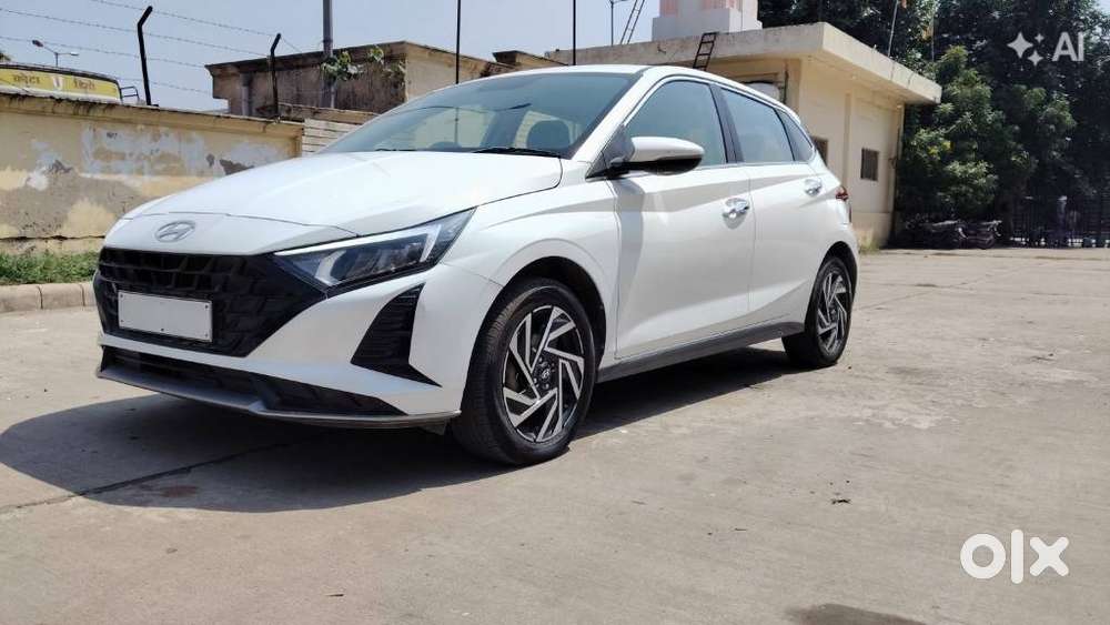 Hyundai I20 Asta (o) 1.2 Mt, 2023, Petrol