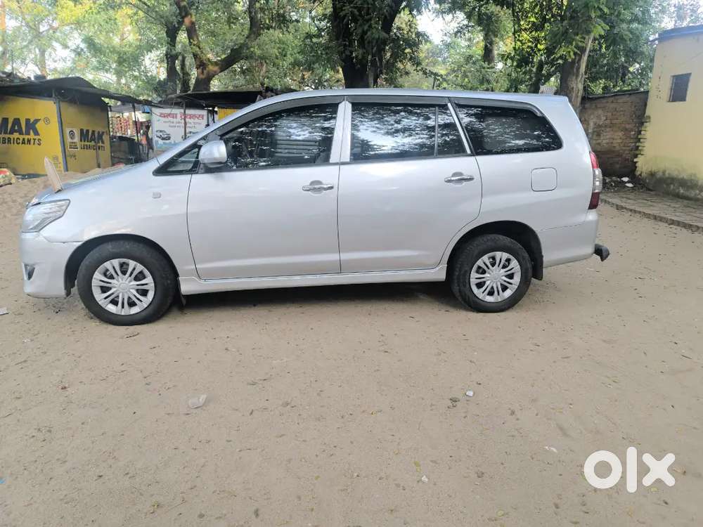 Toyota Innova 2013 Diesel Well Maintained