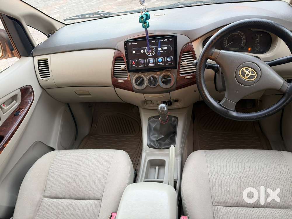 Toyota Innova 2009-2011 2.0 Gx 8 Str, 2011, Diesel