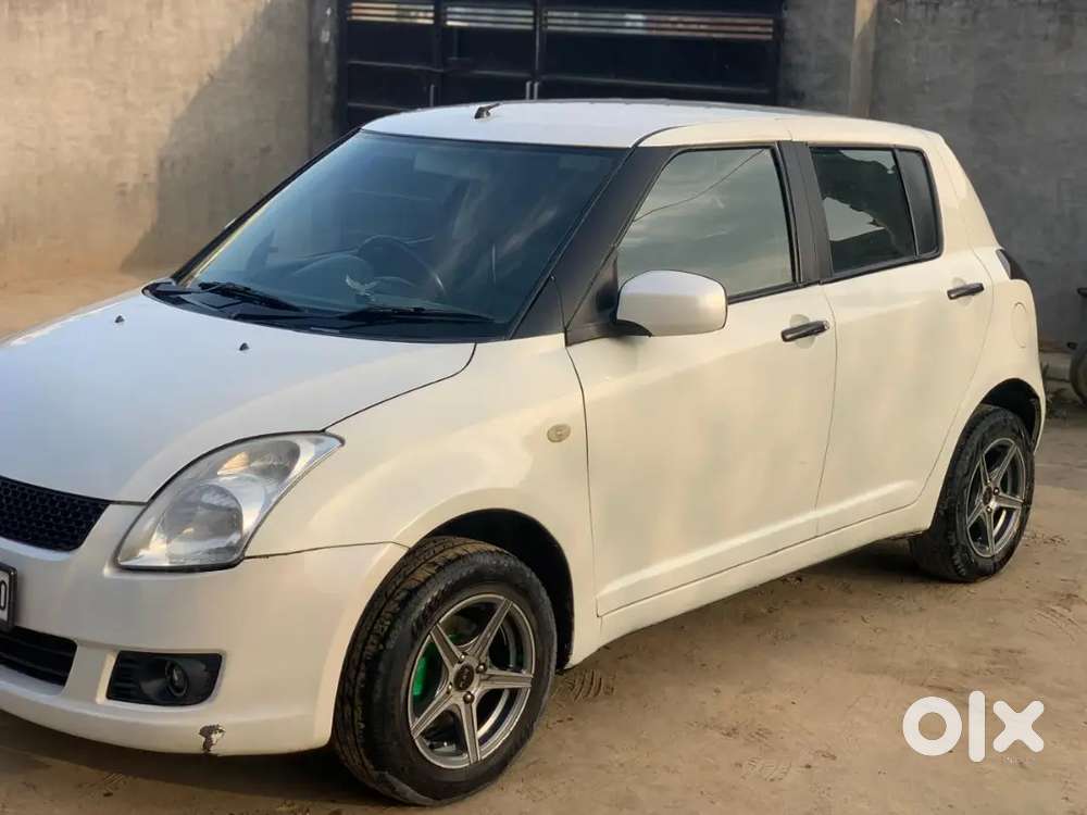 Maruti Suzuki Swift 2011 Petrol 62000 Km Driven
