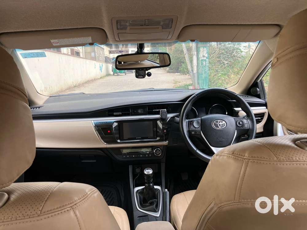 Toyota Corolla Altis 2013-2017 D-4d G, 2017, Petrol