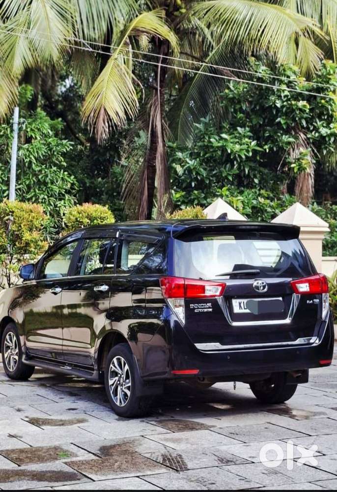 Toyota Innova Crysta 2.8 Gx At, 2022, Diesel
