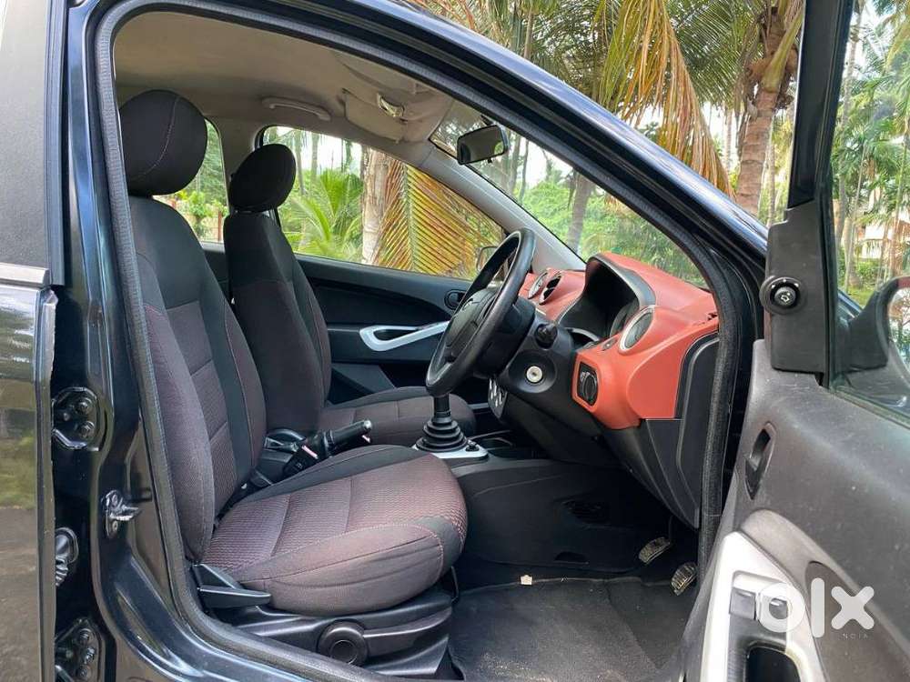 Ford Figo 1.2p Titanium Mt, 2010, Petrol