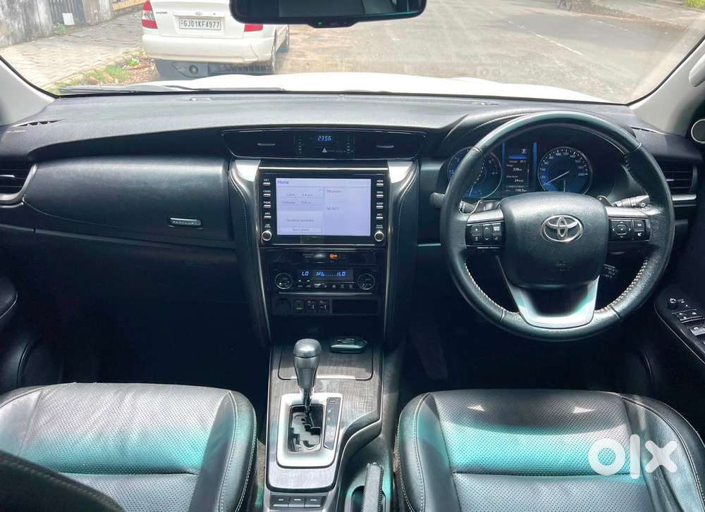 Toyota Fortuner 4x2 At 2.8 Diesel, 2022, Diesel