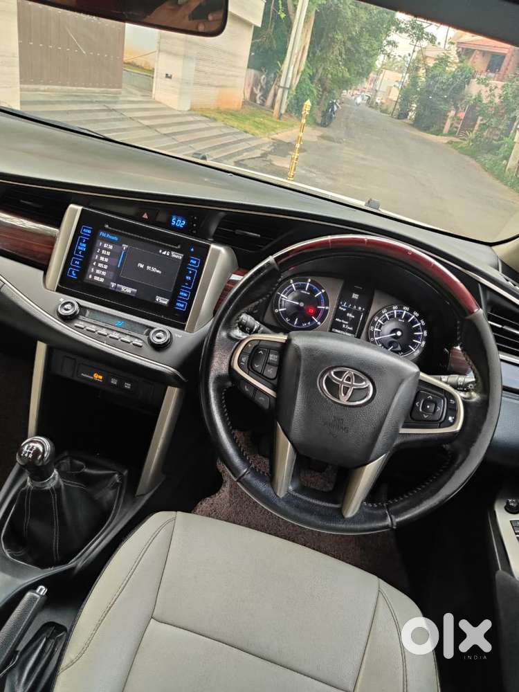 Toyota Innova Crysta 2.4 V, 2017, Diesel