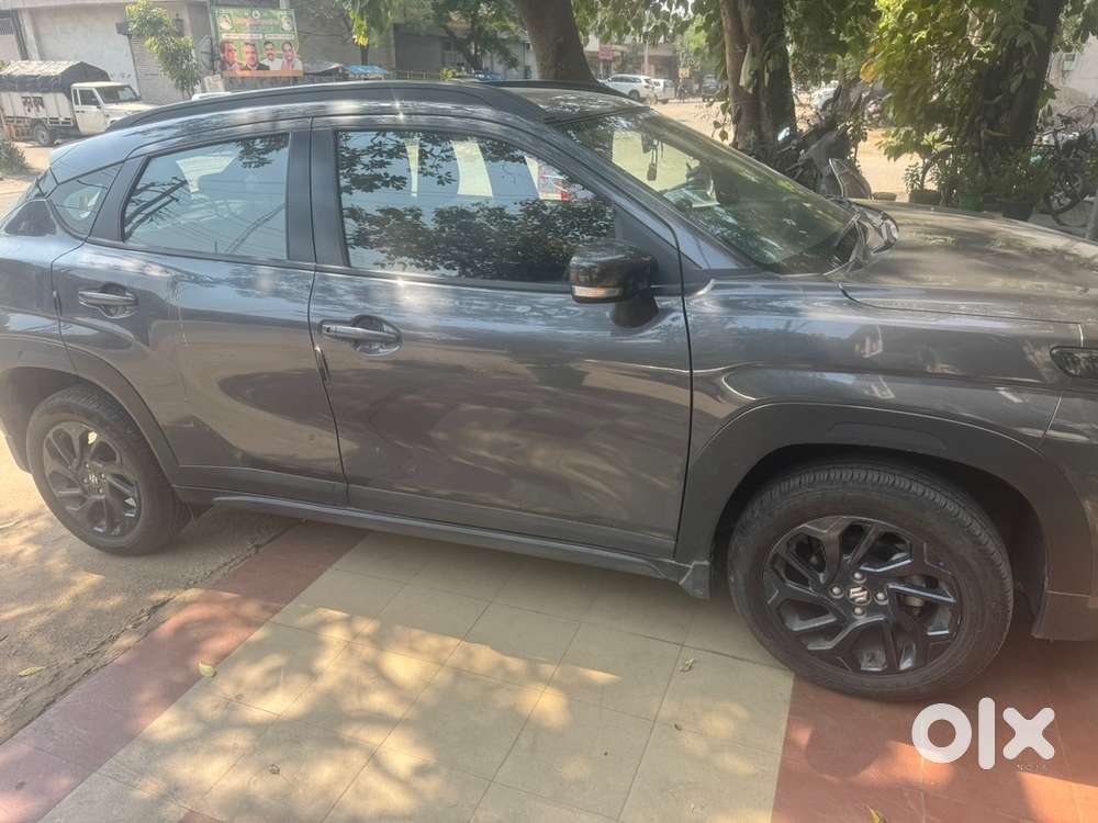 Maruti Suzuki Fronx 2025 Petrol 5300 Km Driven