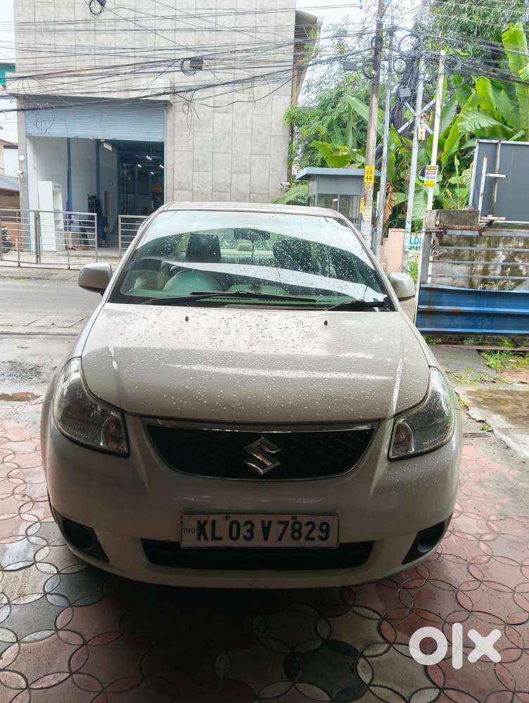 Maruti Suzuki Sx4 Vxi Bsiv, 2012, Petrol