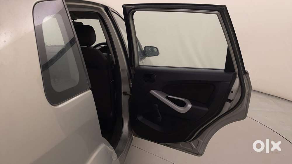 Ford Figo 1.2 Duratec Petrol Titanium, 2011, Petrol