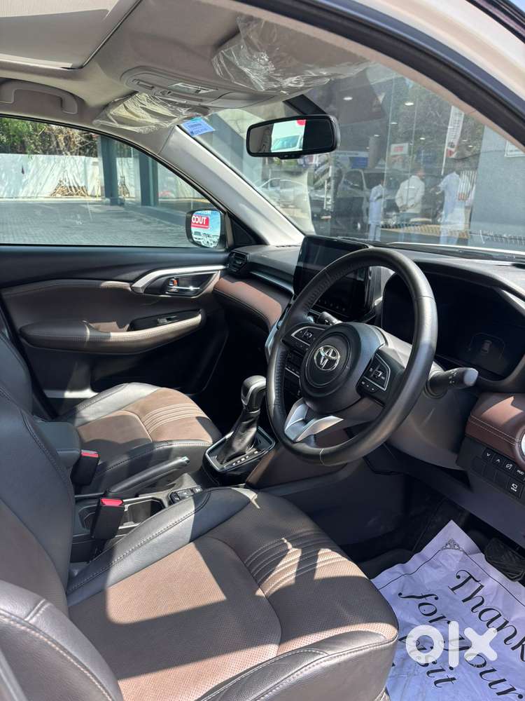 Toyota Urban Cruiser Hyryder 1.5 V Hybrid, 2024