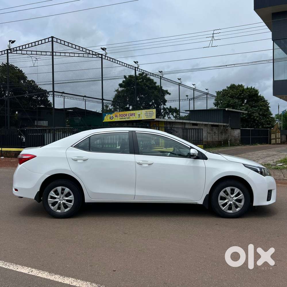 Toyota Corolla Altis 1.8 J, 2016, Diesel