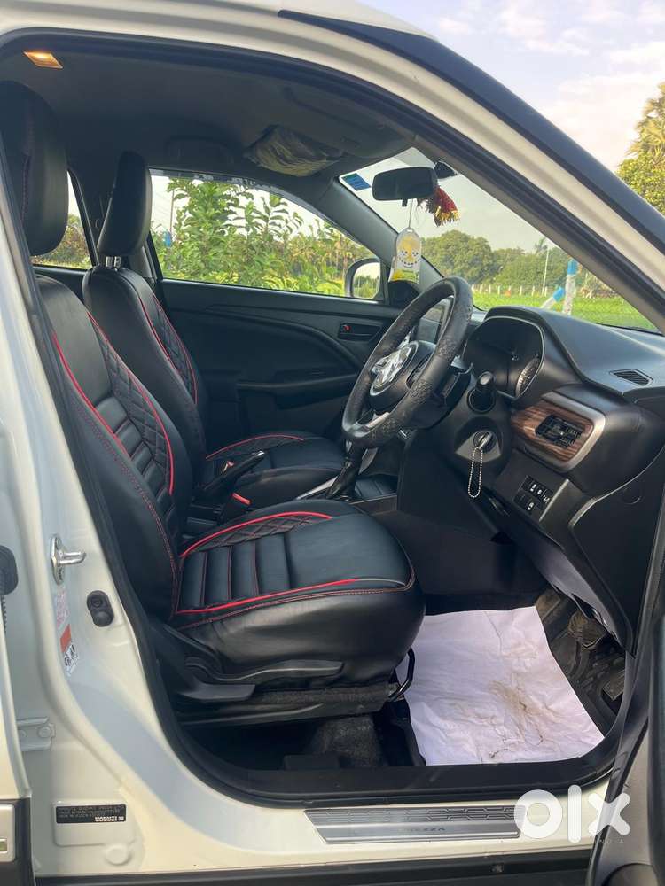 Maruti Suzuki Brezza 1.5 Vxi At Smart Hybrid, 2025, Petrol