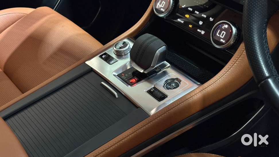 Jaguar F-pace 2.0 R Dynamic S, 2023, Petrol