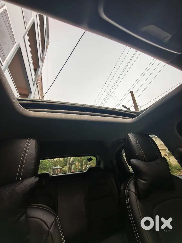 2023 Tata Punch Dazzle Accomplished Sunroof Cng