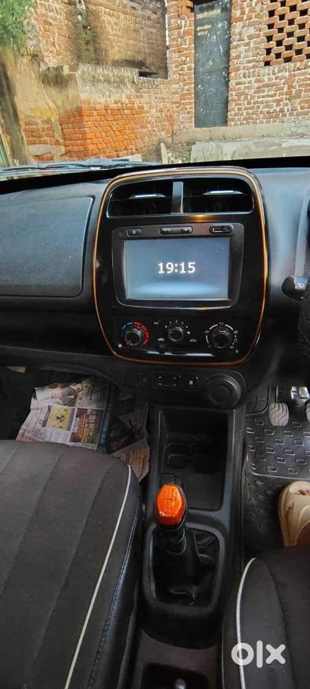 Renault Kwid Climber Rxt 2017  Grey + Orange Edition  Sporty Look