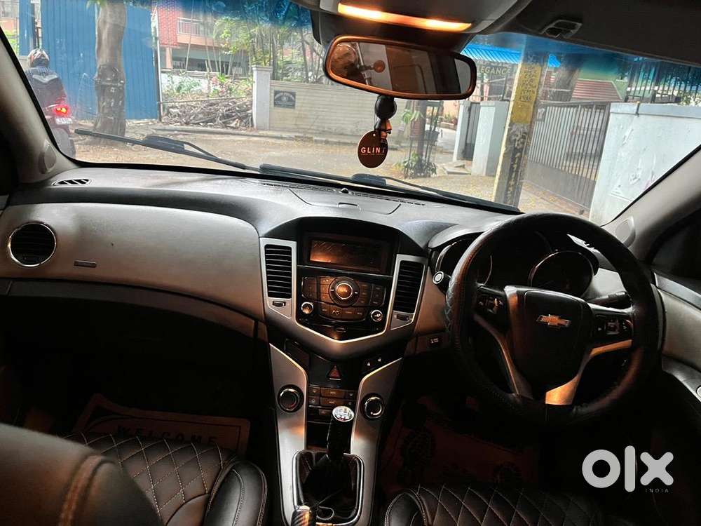 Chevrolet Cruze 2.0 Diesel With Additional Accessories  3-lakhs