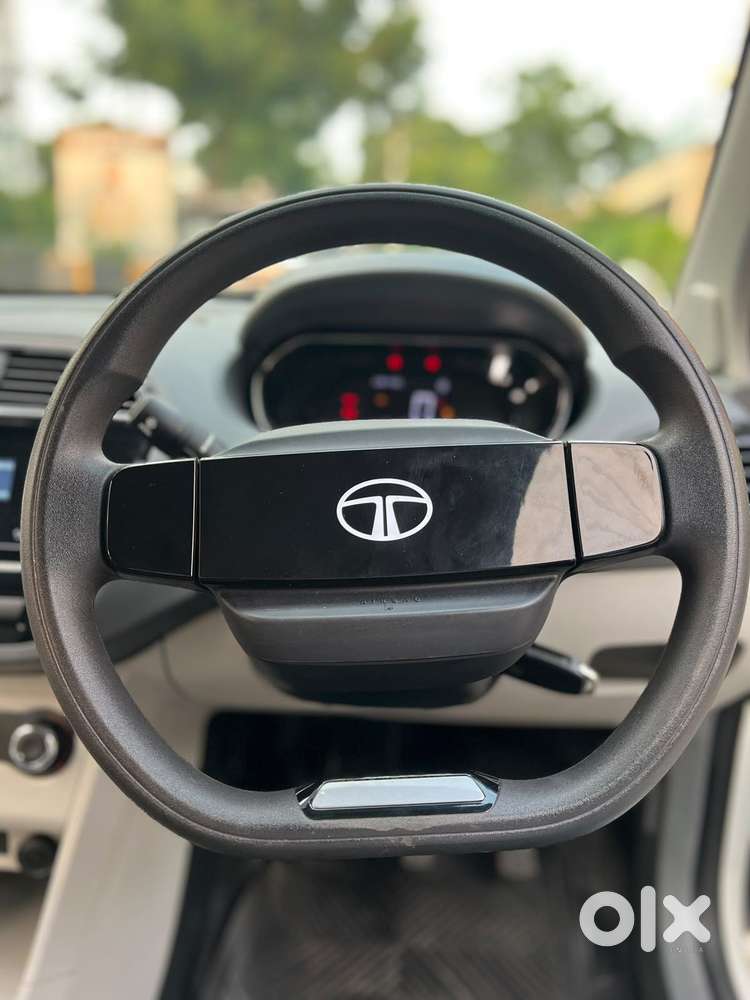 Tata Tiago 1.2 Revotron Xm, 2025, Petrol