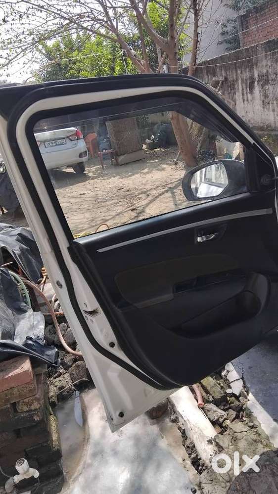 Maruti Suzuki Swift Dzire