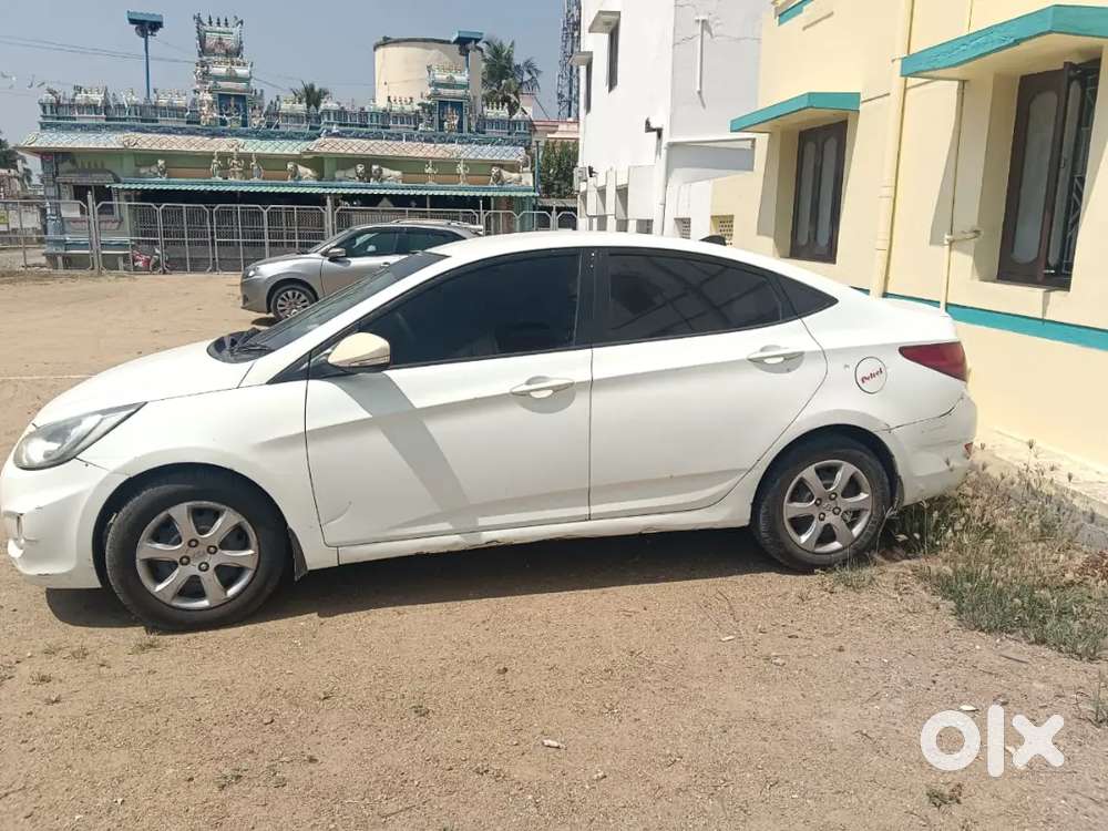 Hyundai Verna 2012