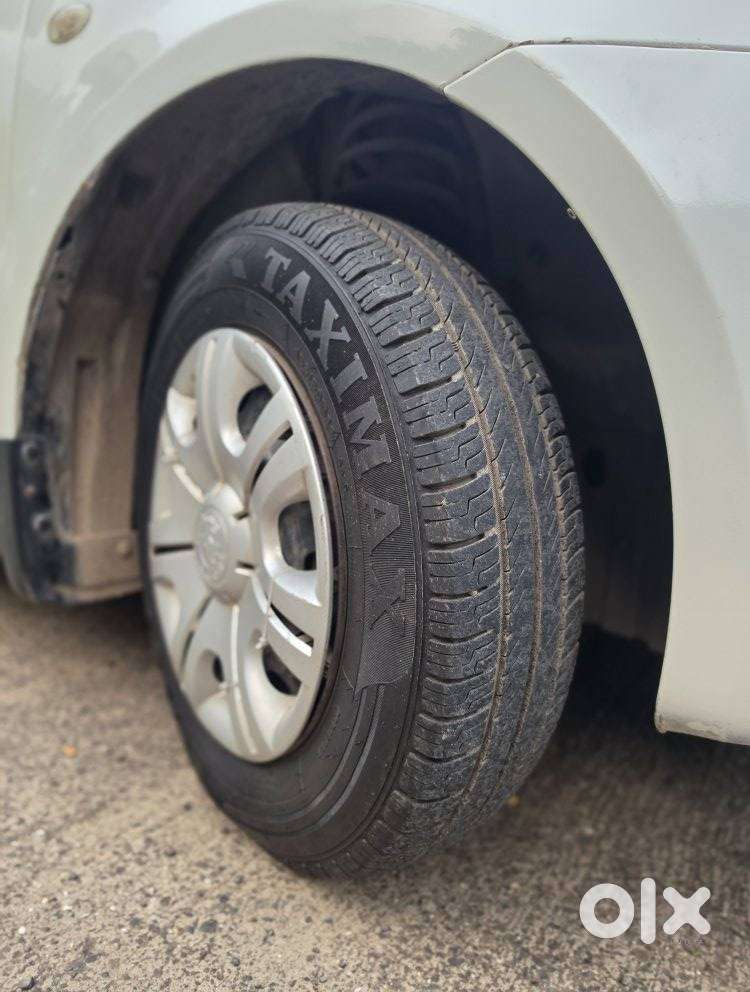Maruti Suzuki Swift Vxi Cng, 2010, Cng & Hybrids