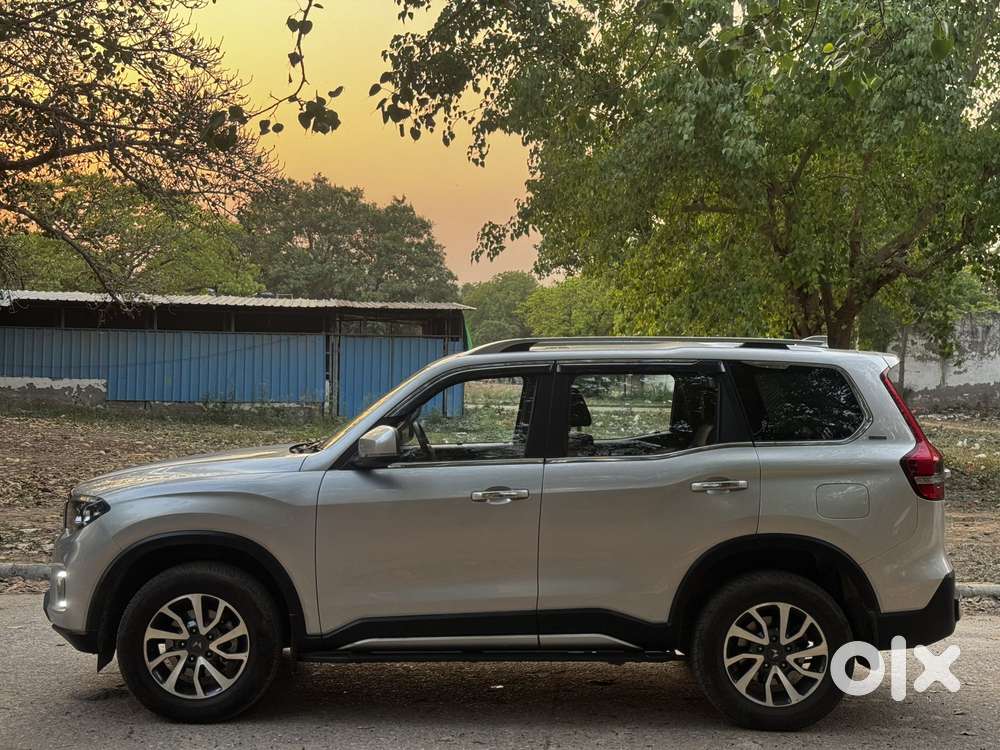 Mahindra Scorpio N Z8 L Petrol At 7 Str, 2025, Petrol