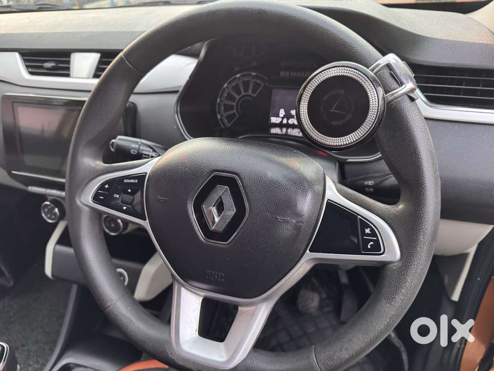 Renault Triber Rxz, 2022, Petrol