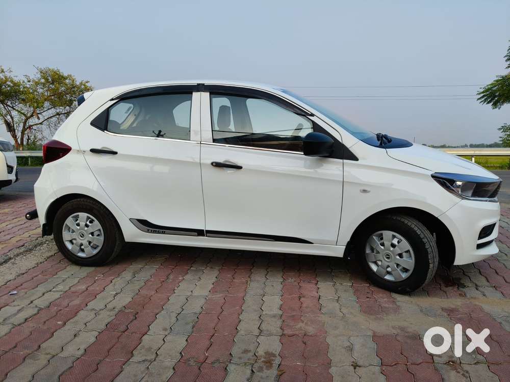 Tata Tiago, 2026, Petrol