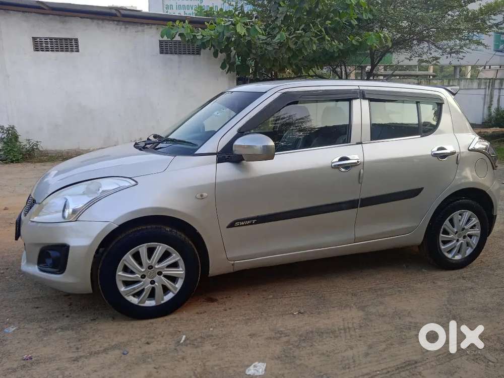 Maruti Suzuki Swift Petrol 2011 Nov
