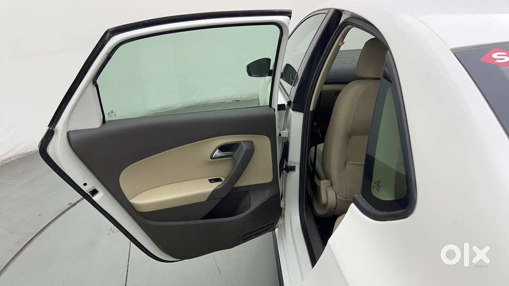 Volkswagen Vento Tsi, 2021, Petrol