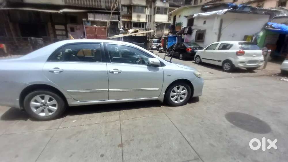 Toyota Corolla Altis 2011 Petrol Good Condition⁸