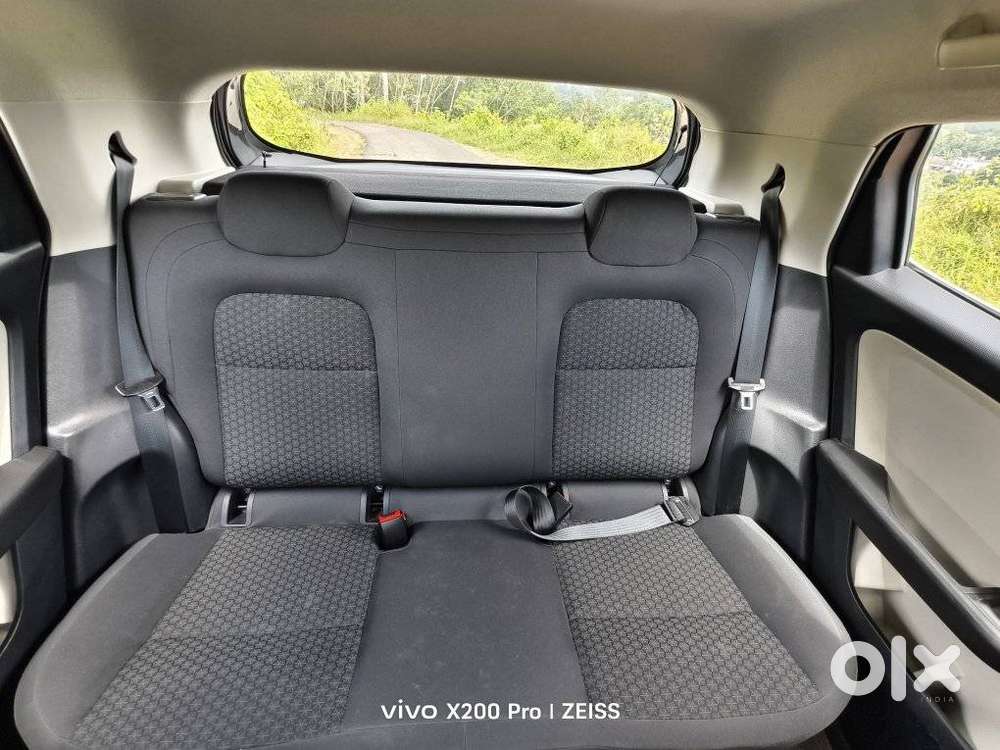 Tata Altroz 1.2 Xt I-turbo Petrol, 2023, Petrol