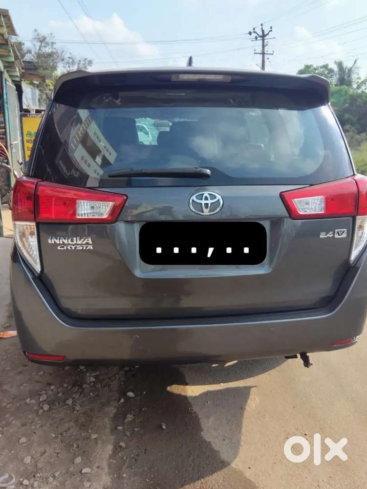 Toyota Innova Crysta 2017 Diesel 178000 Km Driven