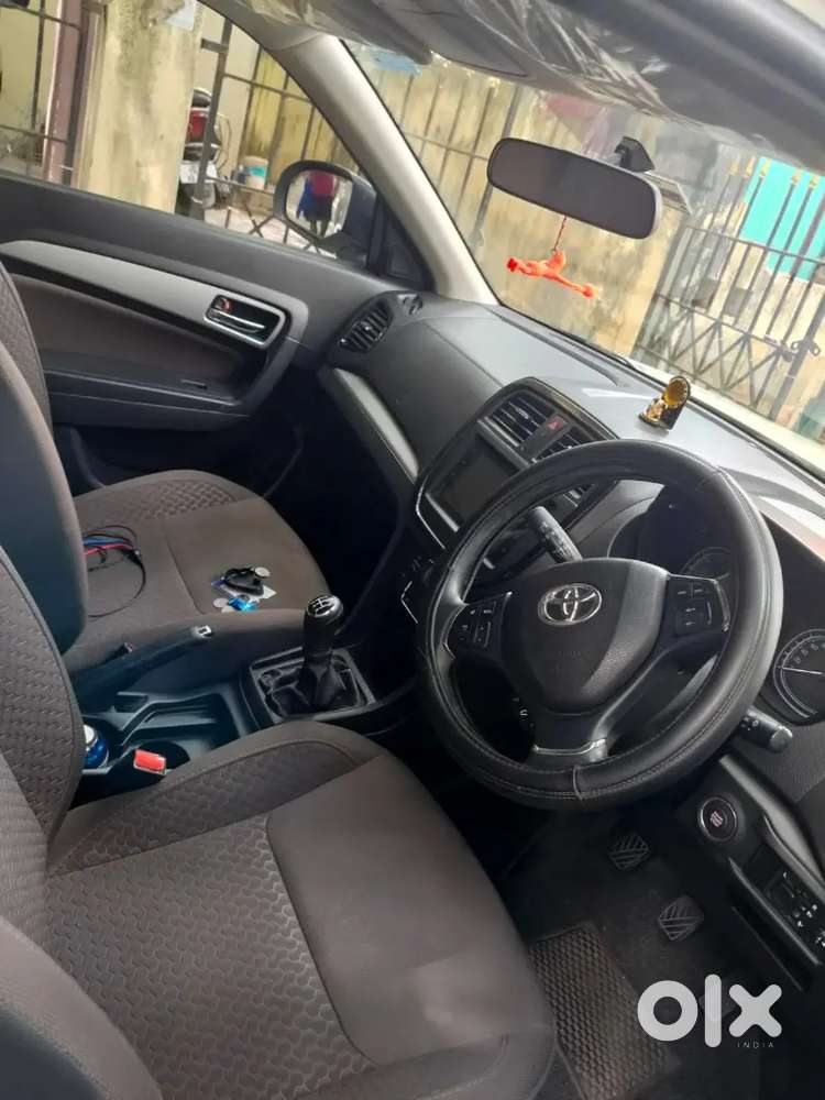 Toyota Urban Cruiser 2022 Petrol 24000 Km Driven Urgent Sale