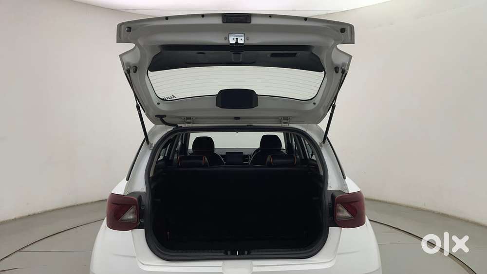 Hyundai Venue Sx Plus Turbo Dct, 2022, Petrol