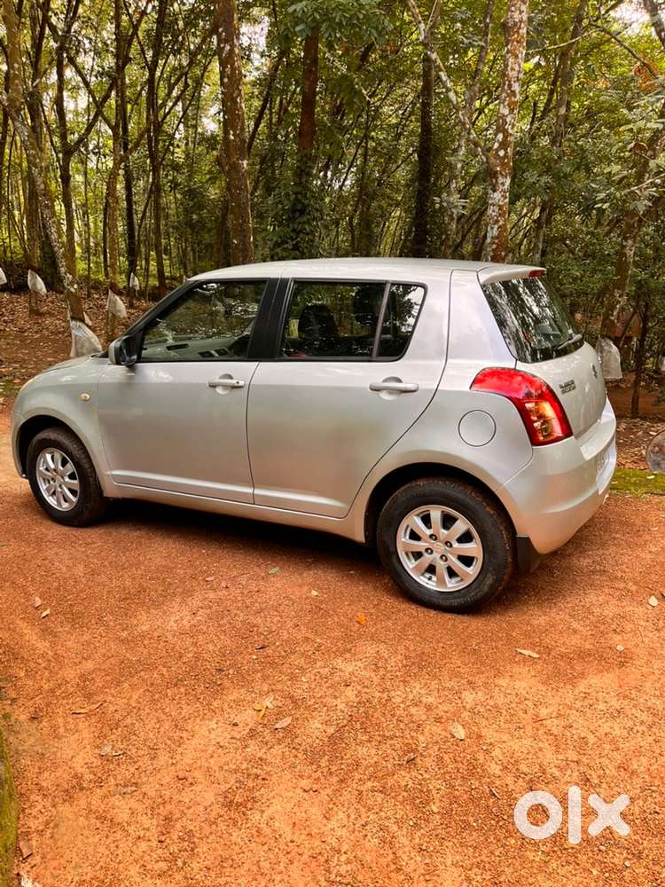 Maruti Suzuki Swift Zxi Abs Petrol Good Condition
