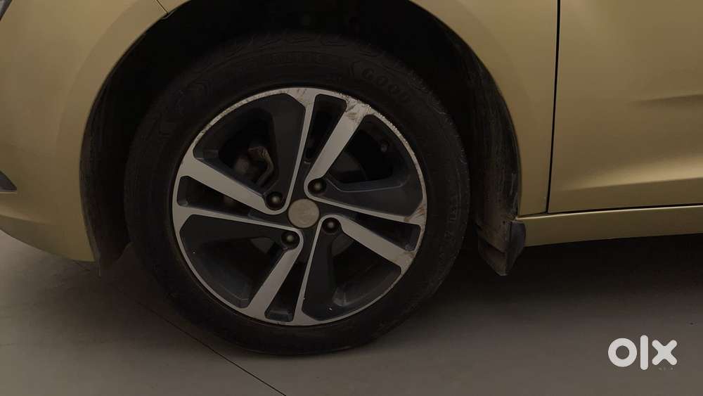 Tata Altroz 1.5 Xz Plus Diesel, 2022, Diesel