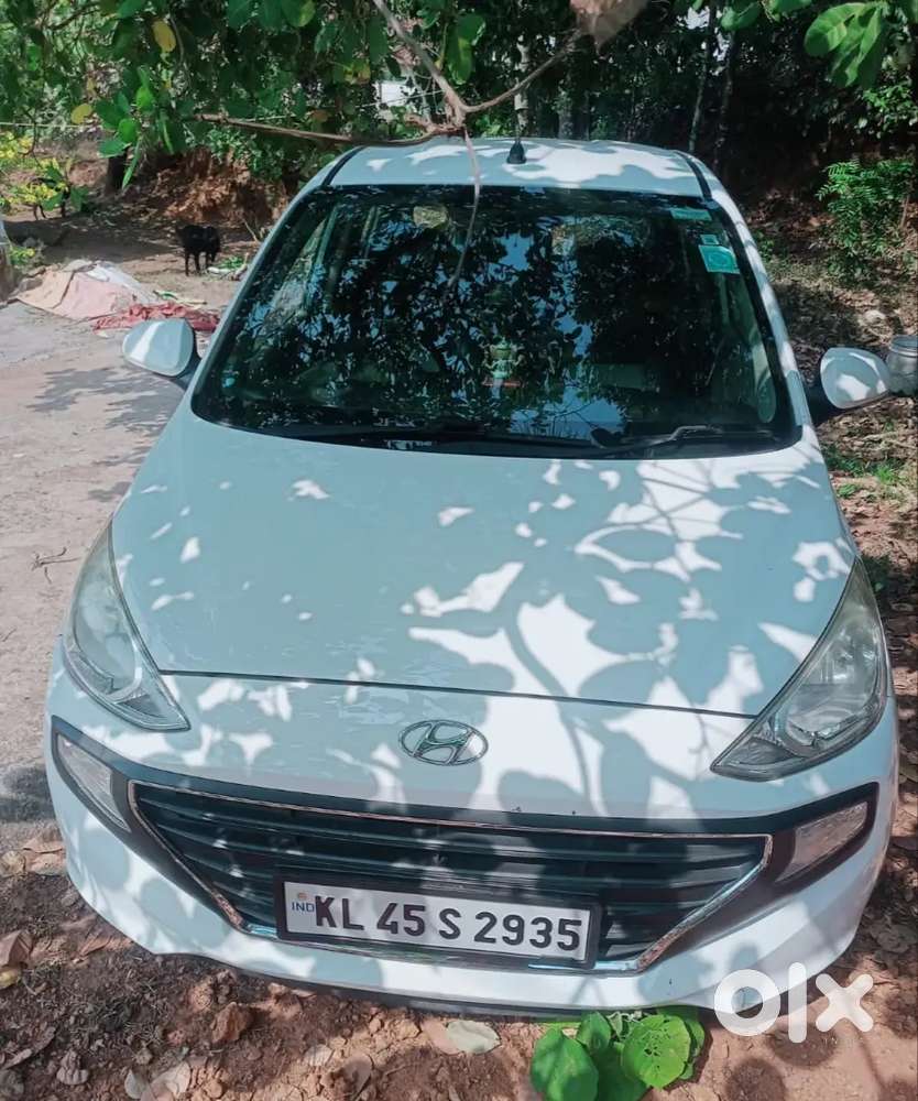 Hyundai Santro Sportz White!!