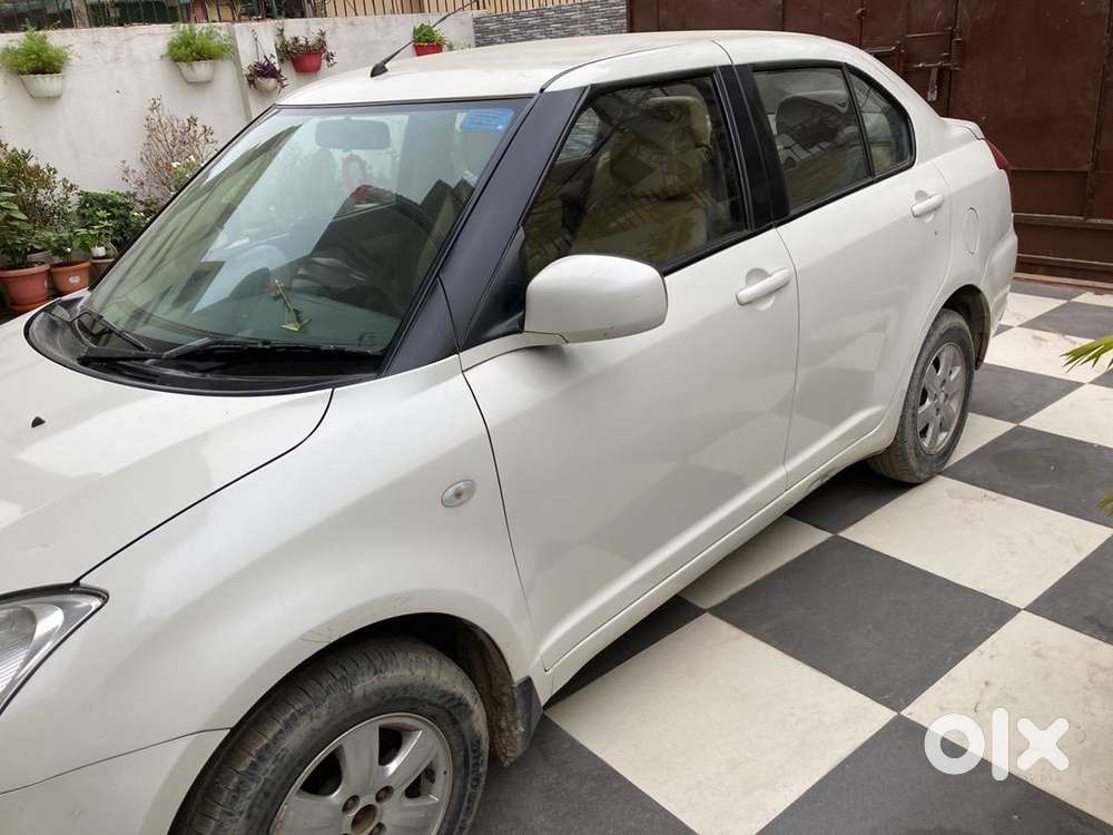 Maruti Suzuki Swift Dzire 2010 Petrol Well Maintained