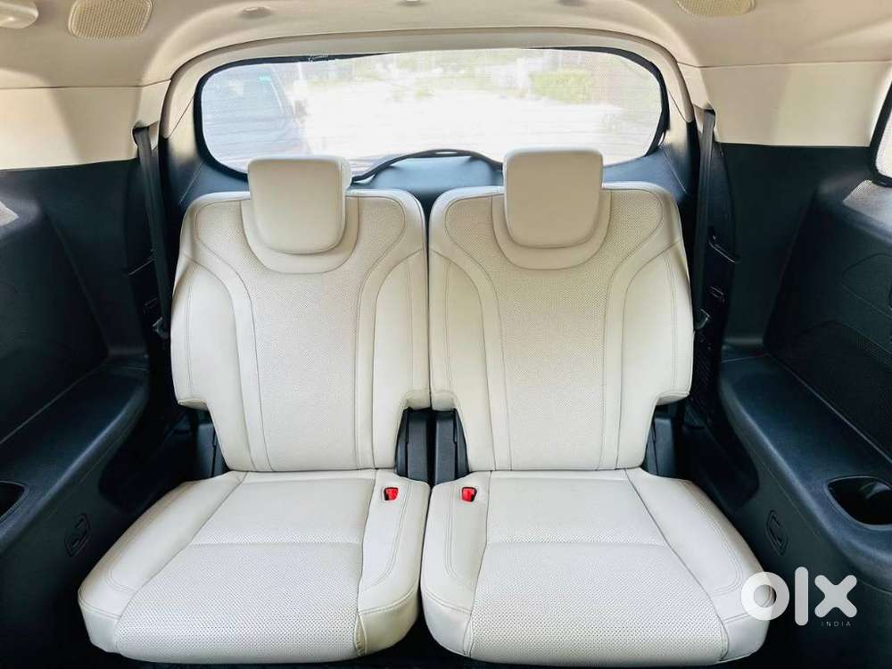 Mahindra Xuv700 2.2 Ax 7 Diesel At Luxury Pack Str, 2024, Diesel