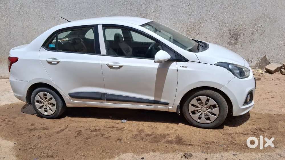 Hyundai Xcent Diesel 2015 Variant
