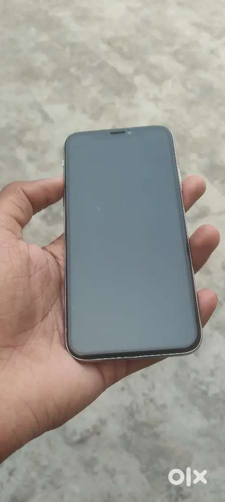 IPhone XS , 256 GB , All Original , 87 BH  , Back Change Only