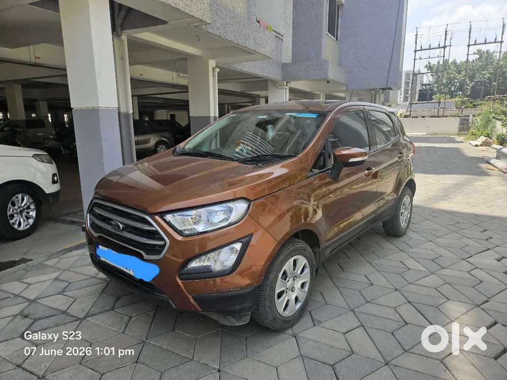 Ford Ecosport Petrol Only 28400 Km Driven