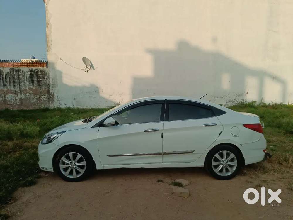 Hyundai Verna Crdi 2012