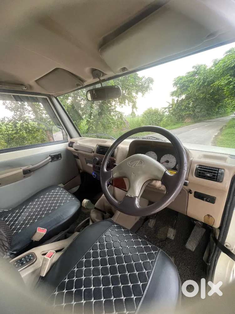 Clean Condition No Dent Bolero White Colour 2011