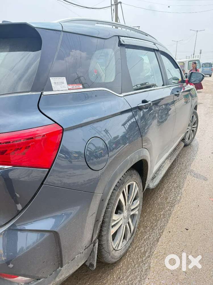 Mg Hector Plus Savvy 2026