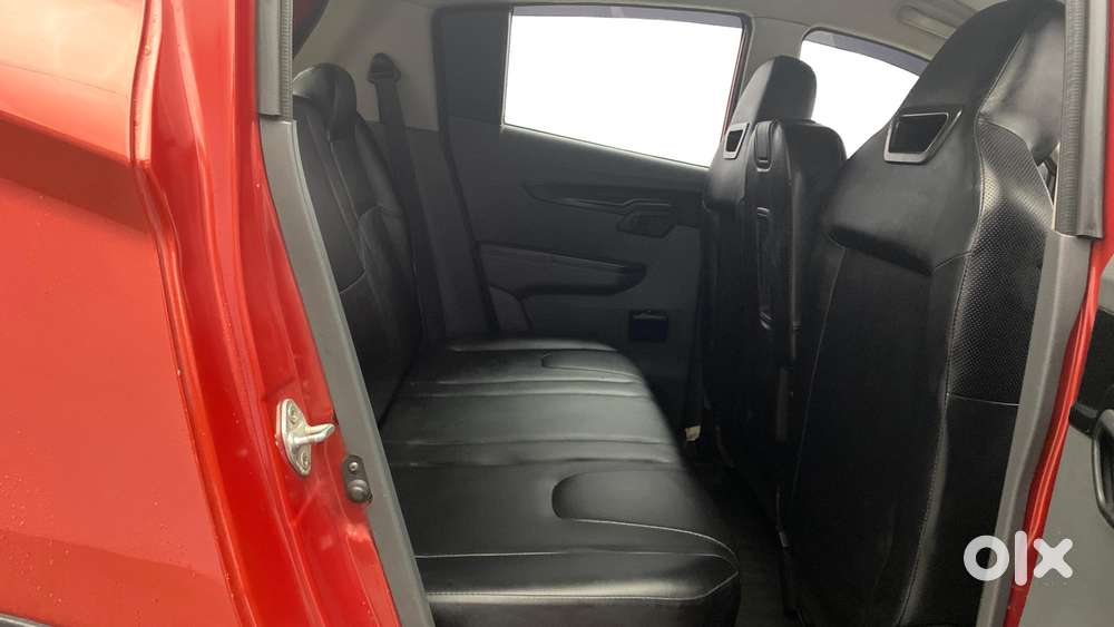 Mahindra Kuv 100 2016-2017 Mfalcon G80 K8, 2018, Petrol