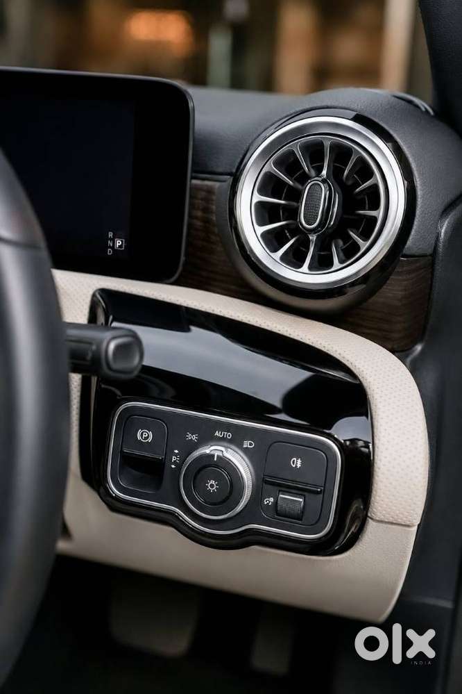 Mercedes-benz A-class Limousine 200, 2024, Petrol