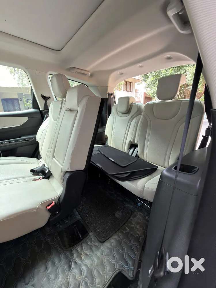 Mahindra Xuv700 Diesel 2025