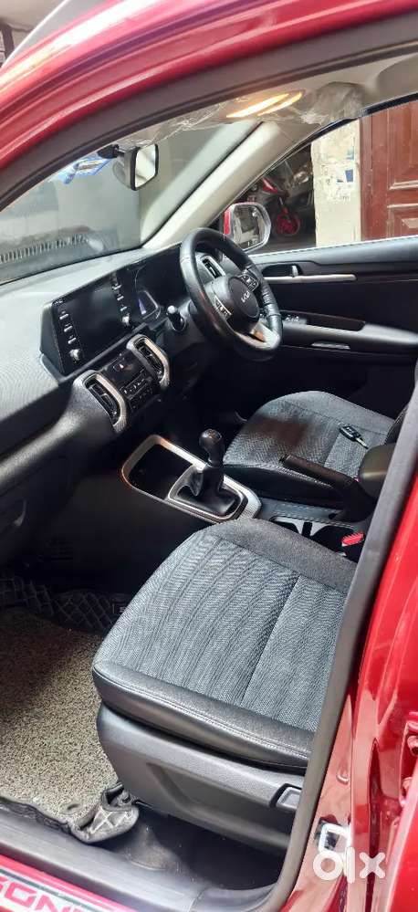 Kia Sonet Htk Plus Manual (dec22 Model) Jan 23 Registration